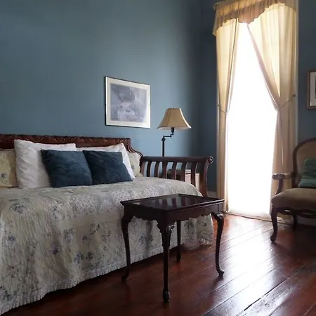 Garden District Bed & Breakfast