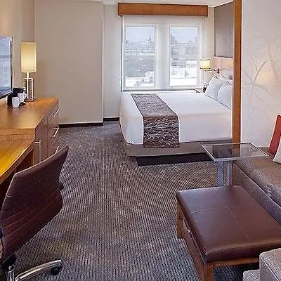 Hyatt Place Convention Center Hotel