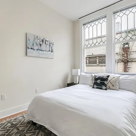 Delightful Arts/warehouse District Suites By Sonder Aparthotel