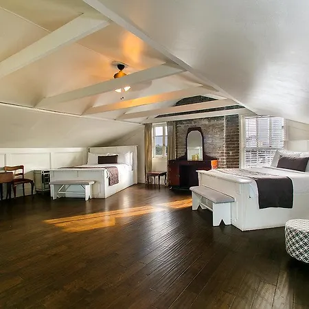 Lafitte & Bar Hotel