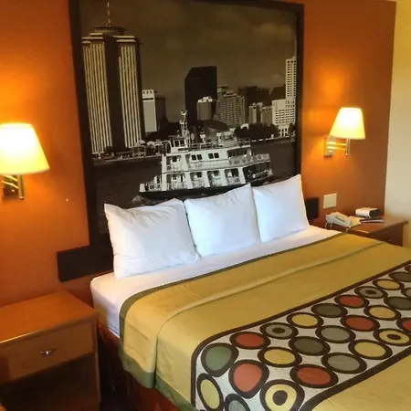 Super 8 By Wyndham Hotel