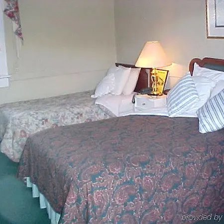 Inn Historic Mardi Gras
