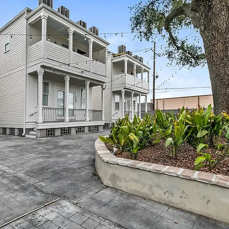 Hosteeva 3 Bedroom Close To St Charles 5 M Ride To Fq * New Orleans