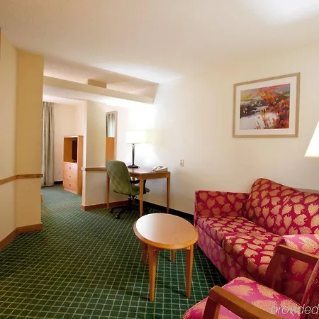 Express East By Ihg 2*