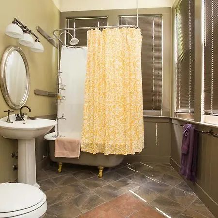 The Lookout Inn 3*