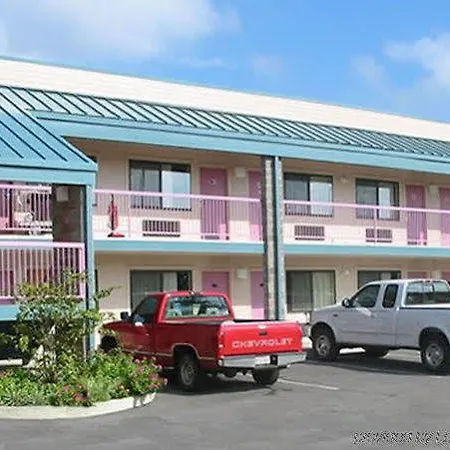 Nola & Hotel New Orleans