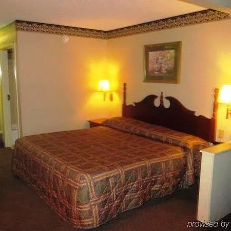 Nola & Hotel
