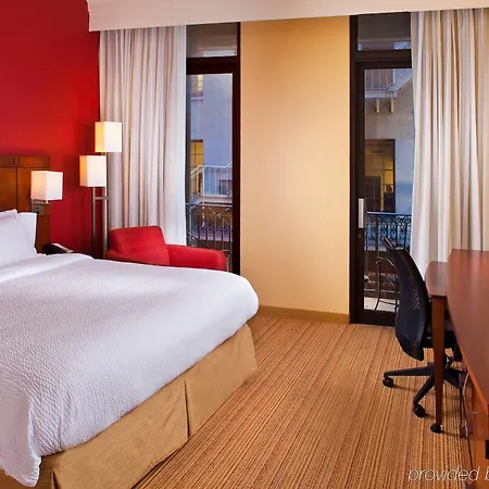 Hotel Courtyard By Marriott Downtown Near The French Quarter New Orleans