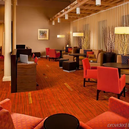 Hotel Courtyard By Marriott Downtown Near The French Quarter 3*