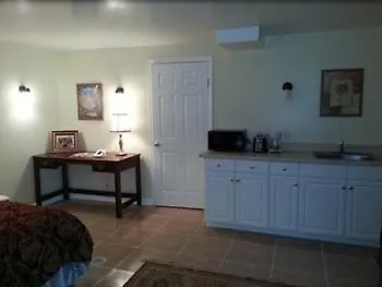 The Magnolia Mansion Hotel 4*
