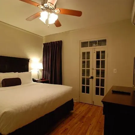 Lamothe House A French Quarter 4* New Orleans