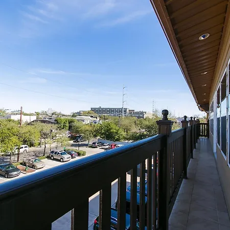 Aparthotel Modern, Spacious With Luxury Amenities 3*
