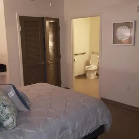 Canal Street Studio Bed & Breakfast New Orleans