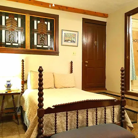 Bed & Breakfast Lions 3*