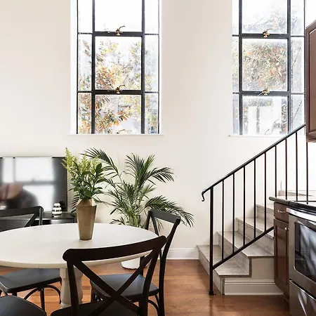 Aparthotel Sonder — Moss Bauer 4*