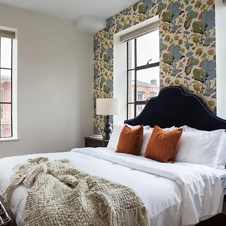 Sonder — Moss Bauer Aparthotel 4*