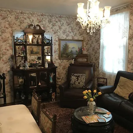 Rose Manor 4*