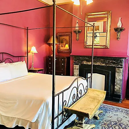 Creole Gardens And Inn 3*