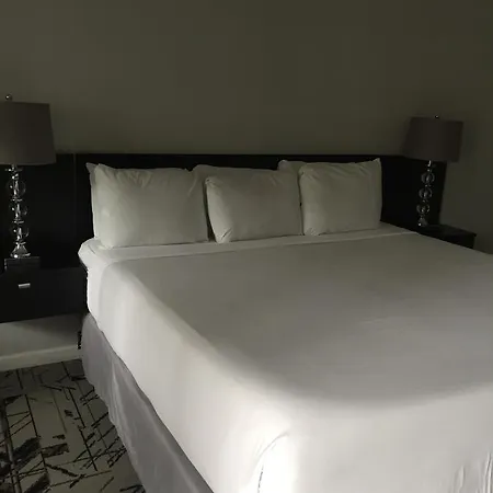 Midtown Hotel