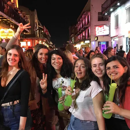 Hostel Auberge Nola *