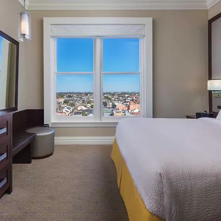 Hotel Courtyard By Marriott French Quarter/iberville New Orleans