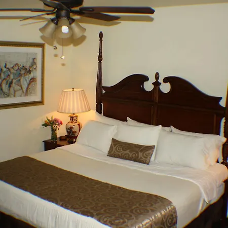 Historic Mardi Gras Inn New Orleans