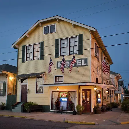 Historic Mardi Gras 3*