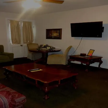 Jean Lafitte House Hotel