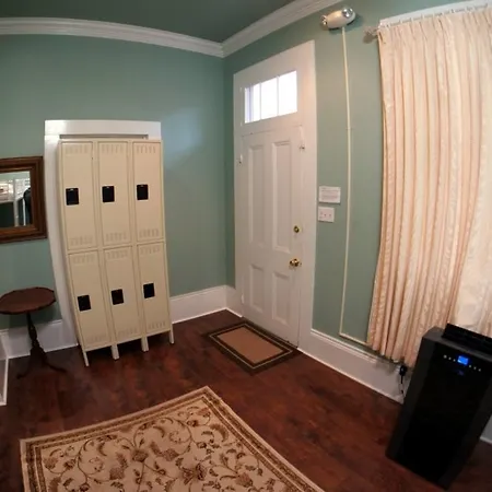 Hostel Auberge Nola New Orleans