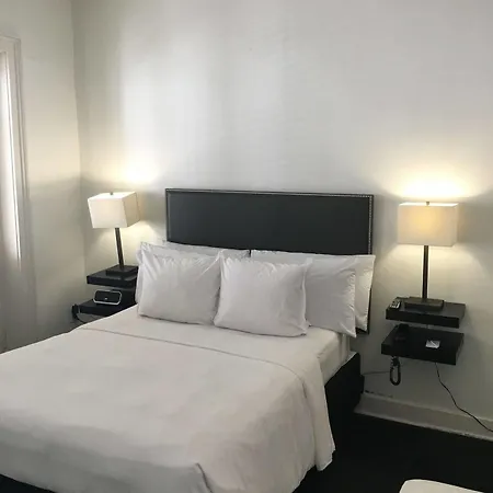 St. Helene Hotel 2*