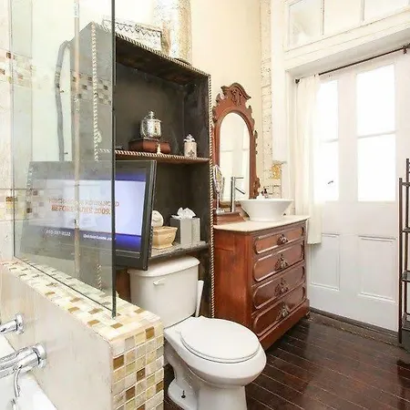 Bed & Breakfast Fleur De Lis Mansion 4*