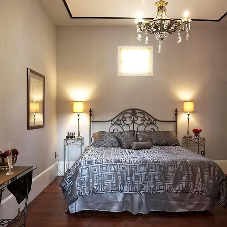 Jazz Quarters Inn
