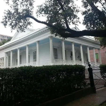 The Magnolia Mansion 4*