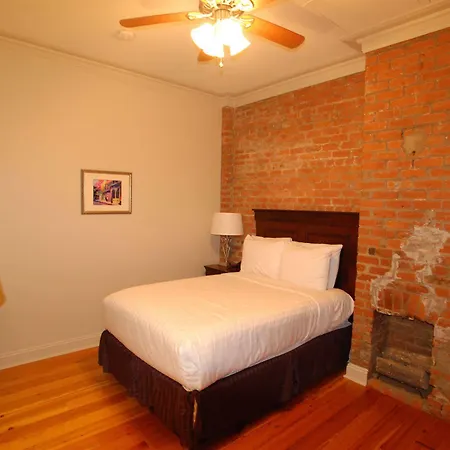 On St. Ann, A French Quarter Inn 3*