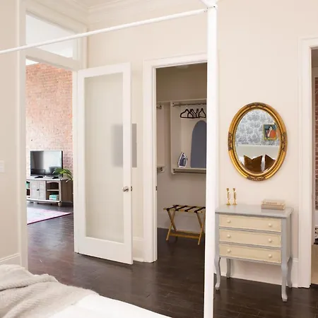 Sonder The Carondelet Aparthotel