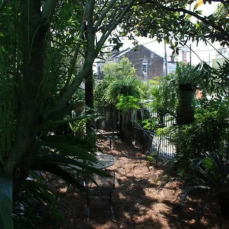 The House 3* New Orleans