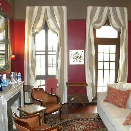 Maison De Macarty New Orleans