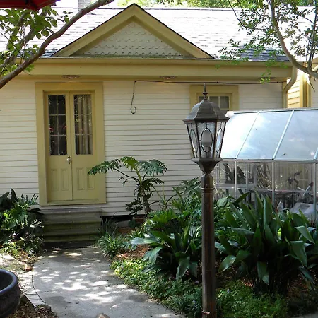 Bed & Breakfast Maison De Macarty New Orleans