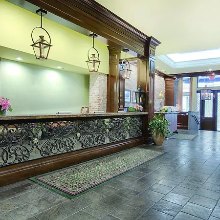 Wyndham Vr La Belle Maison Hotel