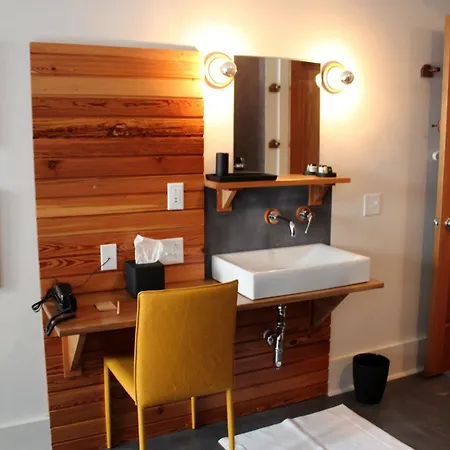 Catahoula Hotel 3*