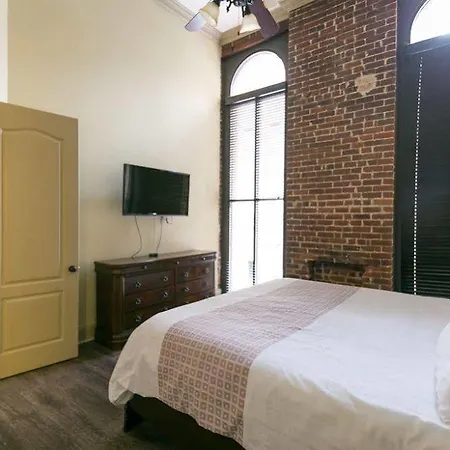 Baronne Street Luxury 1Bdr Suite D Apartment *