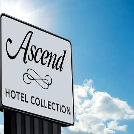St Charles Coach House, An Ascend Collection