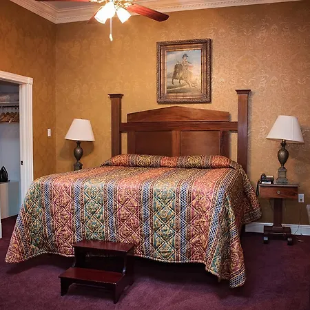 Hotel Quarter House 3*