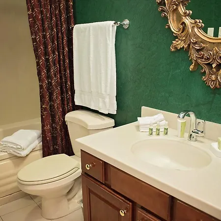 Quarter House Hotel