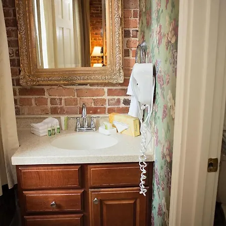 Hotel Quarter House 3*
