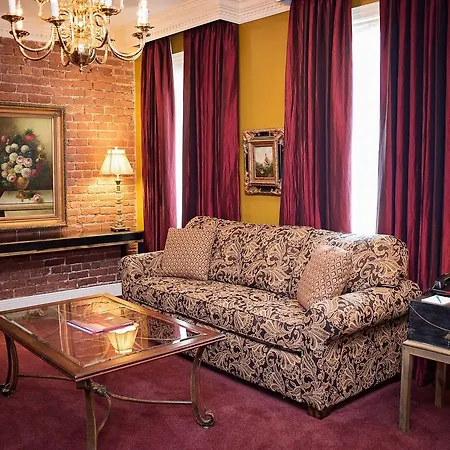 Quarter House Hotel New Orleans