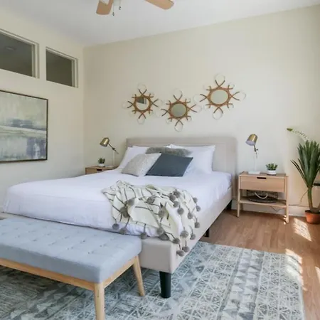 Delightful Arts/warehouse District Suites By Sonder Aparthotel