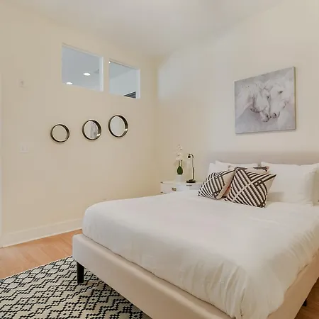 Delightful Arts/warehouse District Suites By Sonder