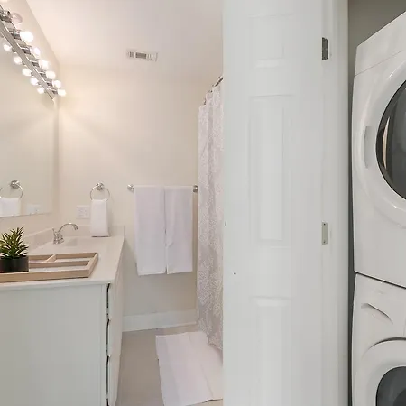 Delightful Arts/warehouse District Suites By Sonder