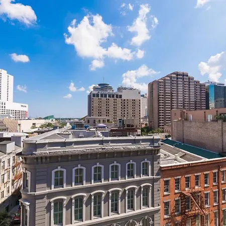 Apartment Beautiful Steps From French Quarter And Bourbon St
